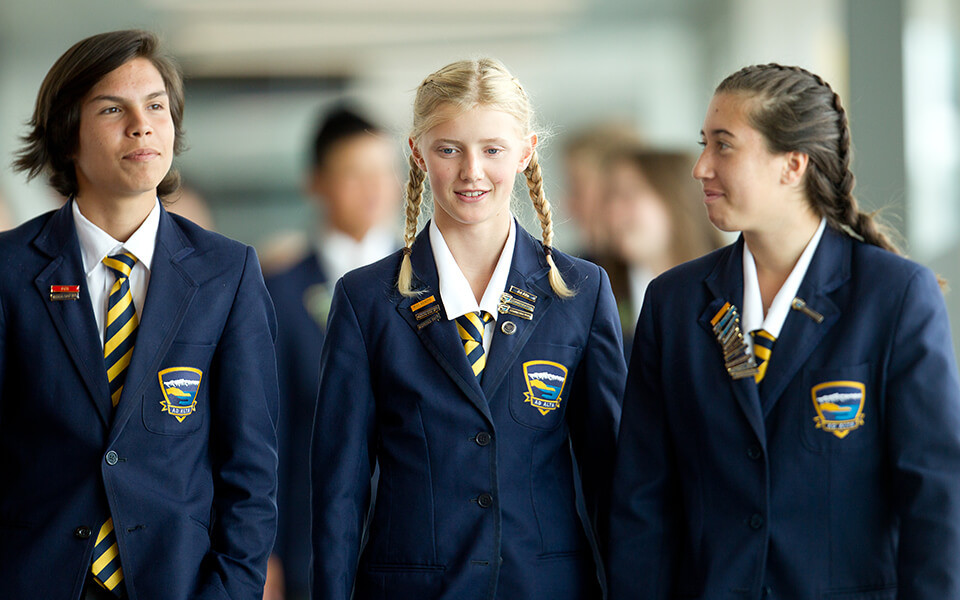 International students at Wakatipu High School, photo 4