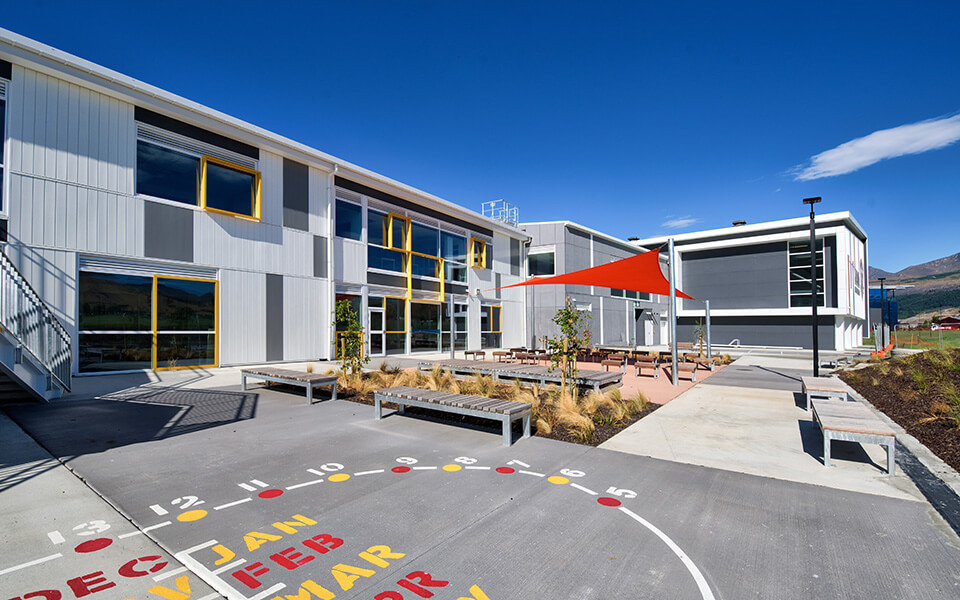 International students at Wakatipu High School, photo 5