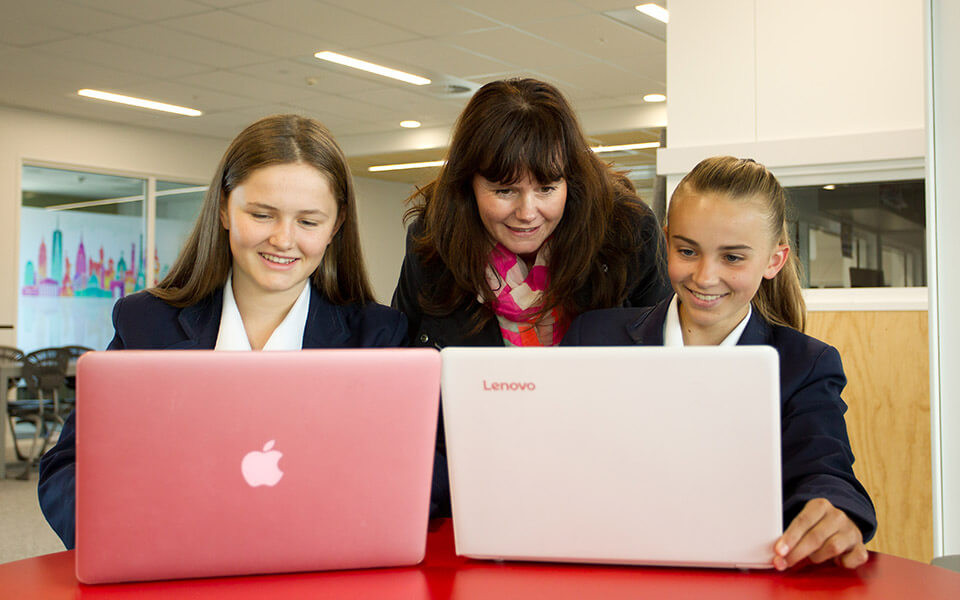 International students at Wakatipu High School, photo 13