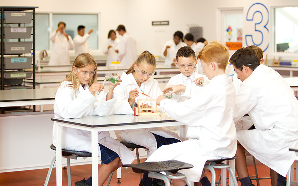 International students at Wakatipu High School, photo 17